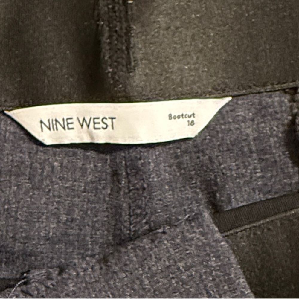 Nine West Navy Heathered Boot Cut Pants, Size 18 - Picture 3 of 9